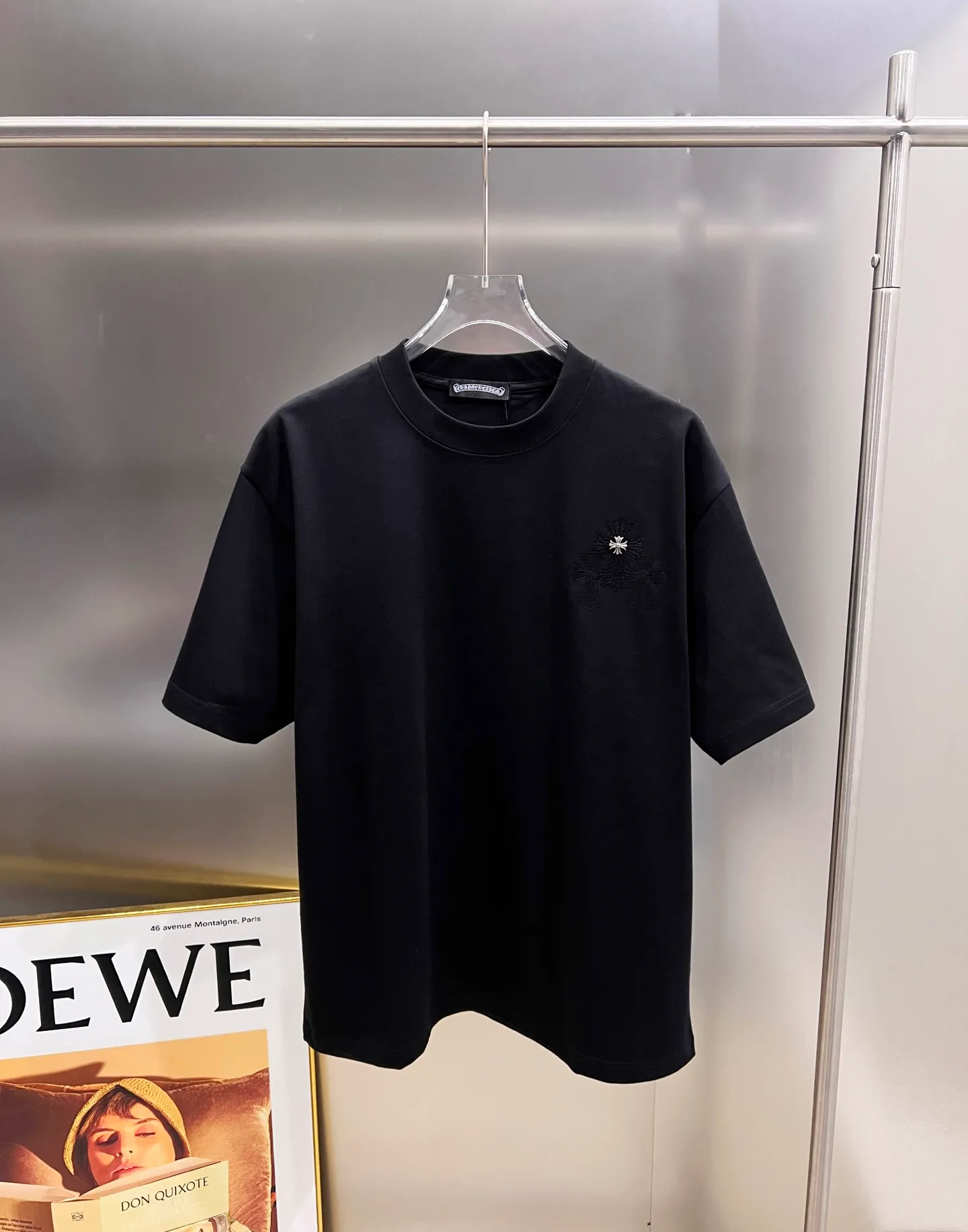 🅿️190 CH Crowe 2025 Autumn and Winter New Short-sleeved T-shirt with cross sticker + customized hardware and metal horseshoe Sanskrit text craft. The real thing is great🔥Same style for men and women, loose version, size S M L XL XXL five sizes black white